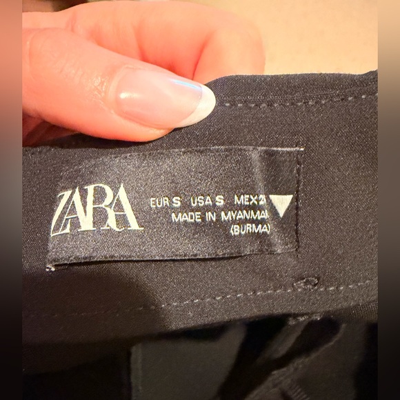 Zara Black Tailored Straight-Leg Dress Trousers - Picture 4 of 4